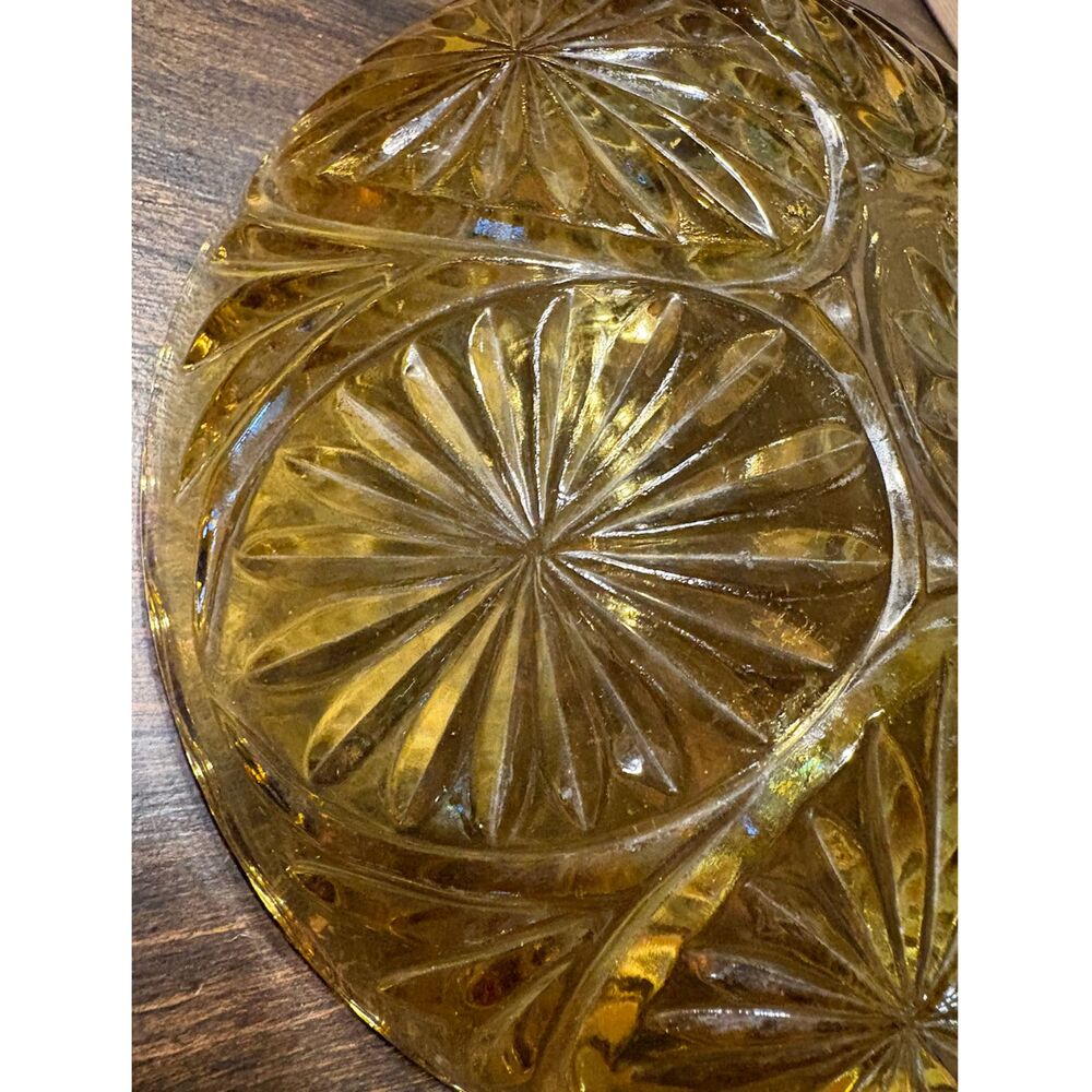 Vintage Anchor Hocking Amber Gold Star & Cameo Medallion 8" Serving Bowl MCM